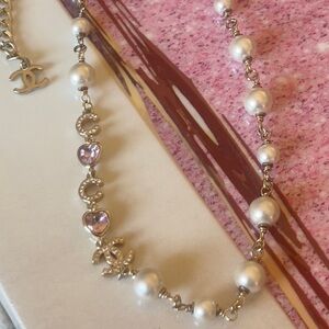 CHANEL Bijoux Fantaisie Pink/Clear Crystal Heart Necklace Spring 2023